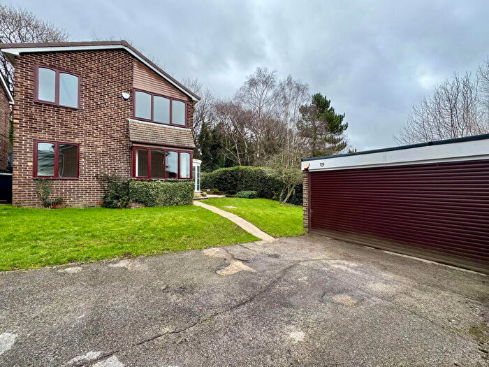 4 Bedroom Detached House For Sale In Ridgewalk Way, Worsbrough, Barnsley, S70