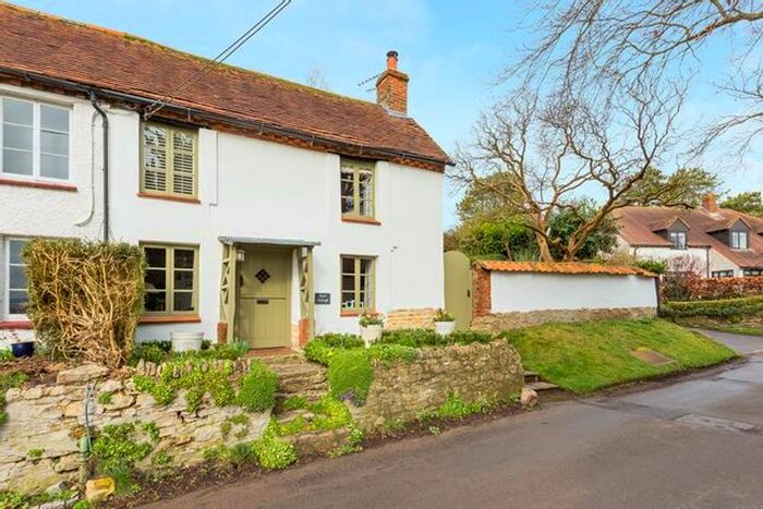 1 Bedroom Semi-Detached House To Rent In High Street, Dinton, Aylesbury, HP17