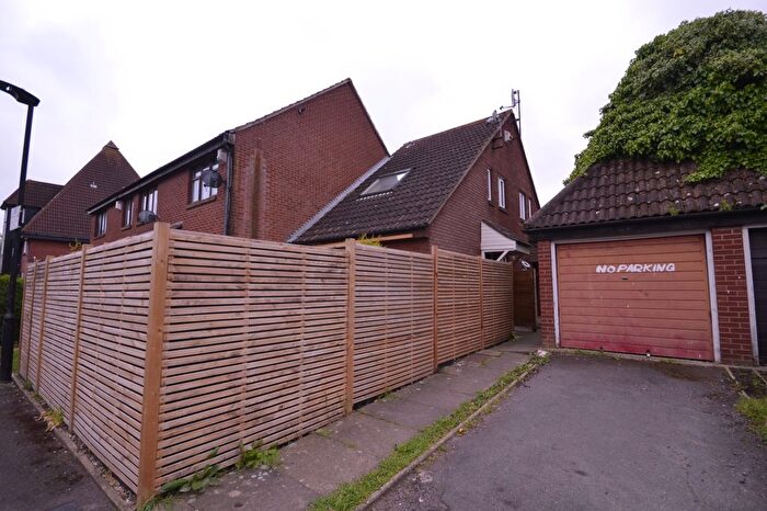 1 Bedroom End Of Terrace House To Rent In Truesdale Road, Beckton, London, E6