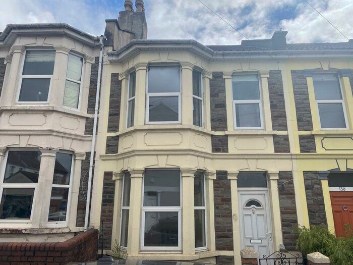 2 Bedroom Terraced House To Rent In Victoria Avenue, Bristol, BS5