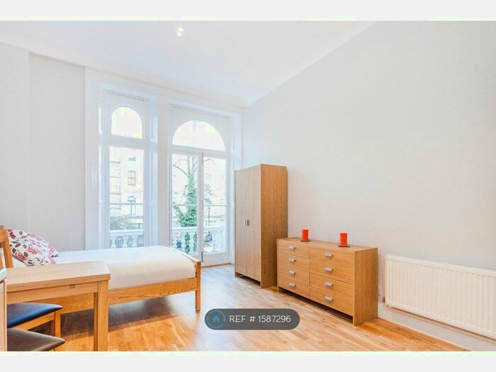 Studio To Rent In Talbot Square, London, W2
