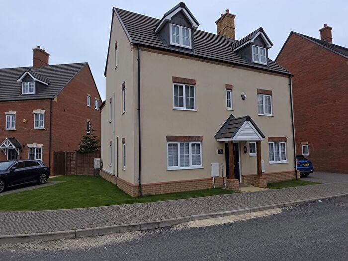 5 Bedroom Detached House For Sale In James Place, Flitwick, Bedford, MK45