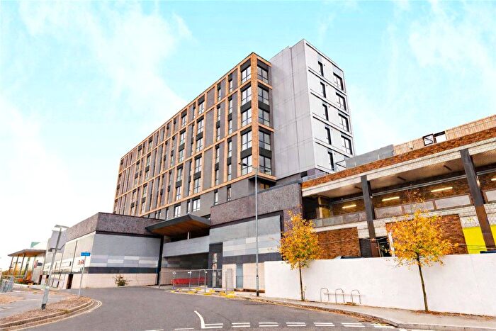 1 Bedroom Flat To Rent In The Ring, Bracknell, Berkshire, RG12