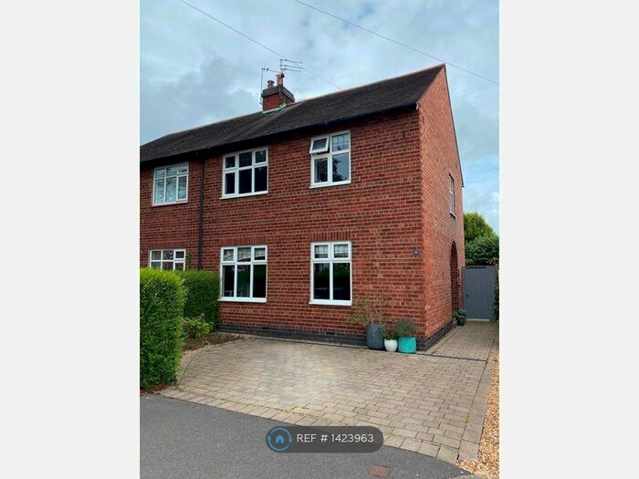 3 Bedroom Semi-Detached House To Rent In Willoughby Road, Nottingham, NG2