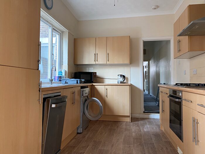 4 Bedroom Terraced House To Rent In Edmund Road, PO4