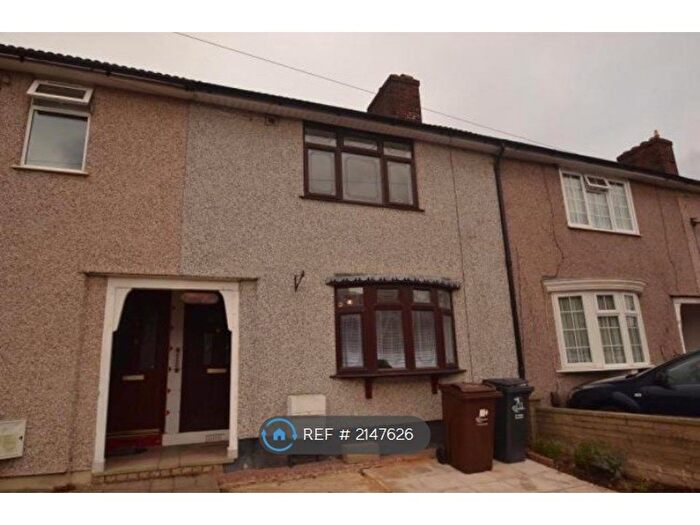 2 Bedroom Terraced House To Rent In Ivyhouse Road, Dagenham, RM9