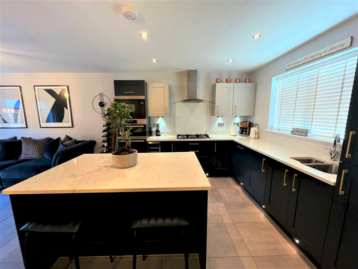 3 Bedroom Detached House For Sale In Chestnut Drive, Elswick, Preston, PR4