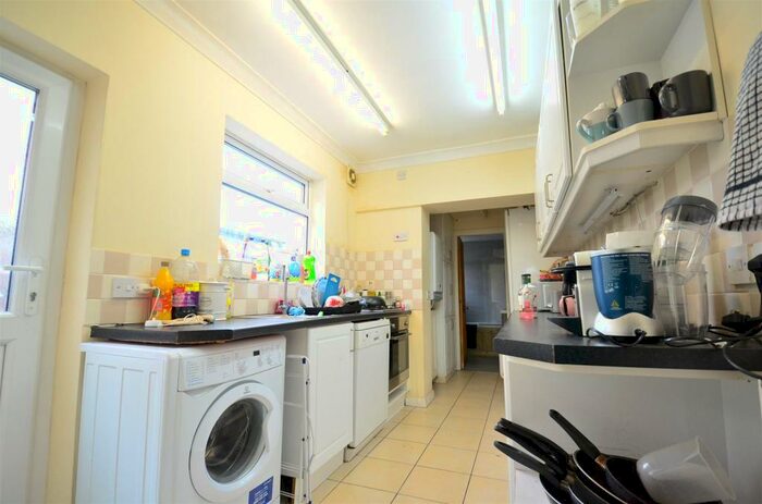 4 Bedroom Terraced House To Rent In Warwards Lane Selly Oak, Birmingham, B29