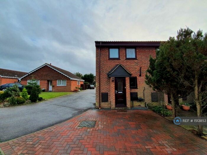 2 Bedroom Terraced House To Rent In Speedwell Close, Maidstone, ME14