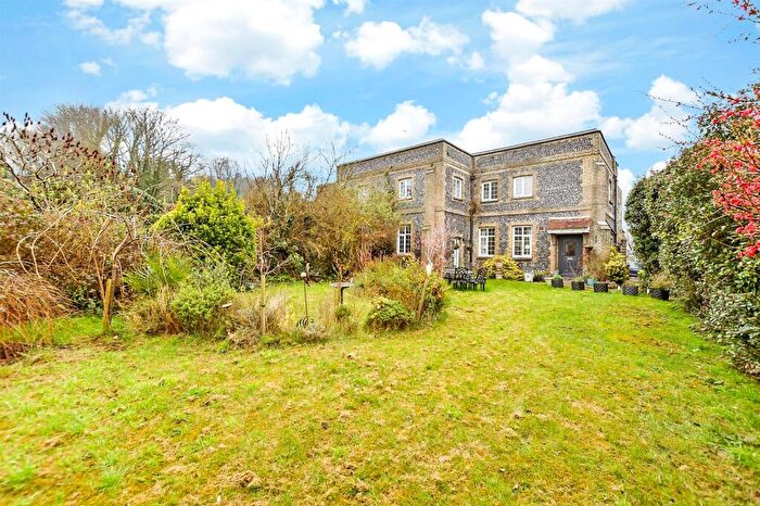 3 Bedroom Semi-Detached House For Sale In Lower Road, Temple Ewell, Dover, Kent, CT16