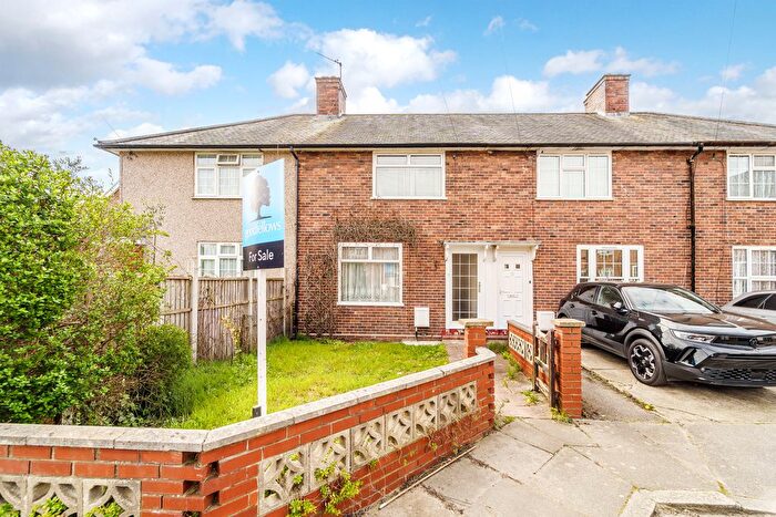 2 Bedroom Terraced House For Sale In Bardney Road, Morden, SM4