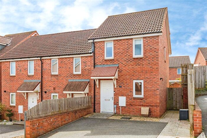 2 Bedroom End Of Terrace House For Sale In Polperro Close, Paignton, Devon, TQ3