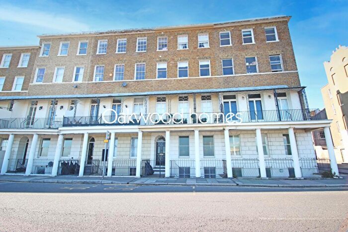 1 Bedroom Flat To Rent In Wellington Crescent, Ramsgate, Kent, CT11
