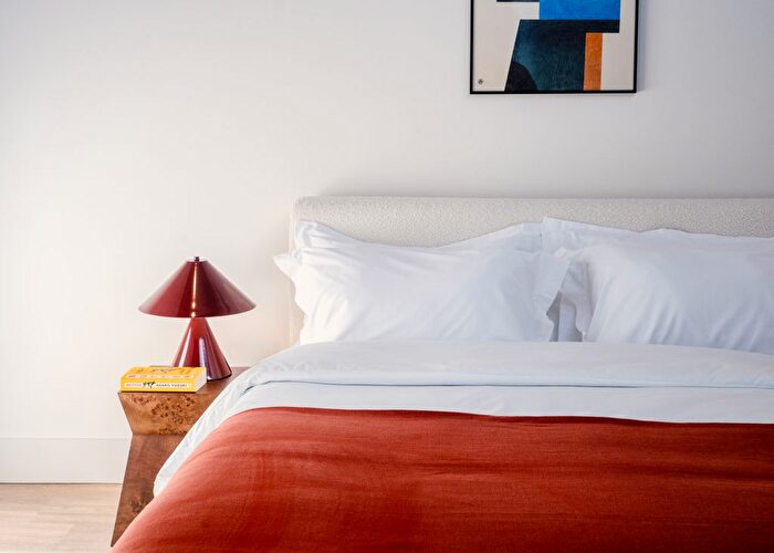 2 Bedroom Flat For Sale In Old Kent Road, London, SE15