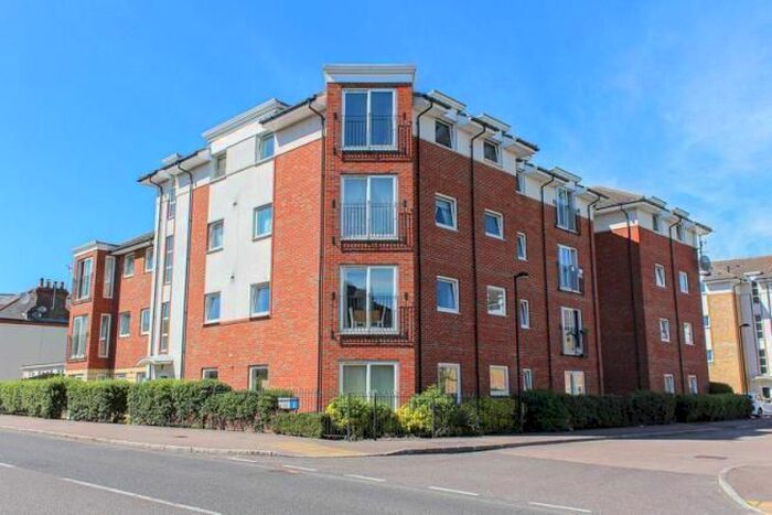 2 Bedroom Flat To Rent In Mistral Court, St Albans, AL1