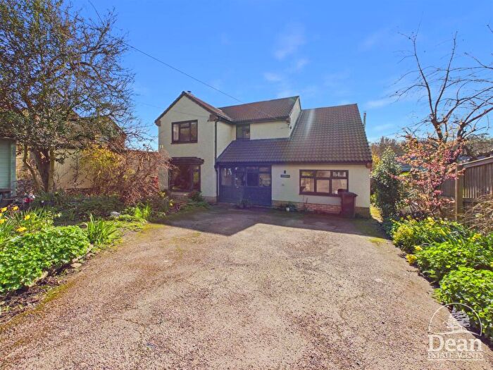 4 Bedroom Detached House For Sale In Awre Road, Blakeney, GL15