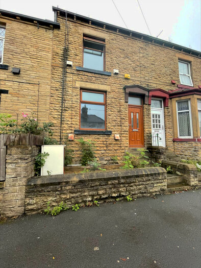 3 Bedroom Terraced House To Rent In Walker Terrace, Bradford, BD4