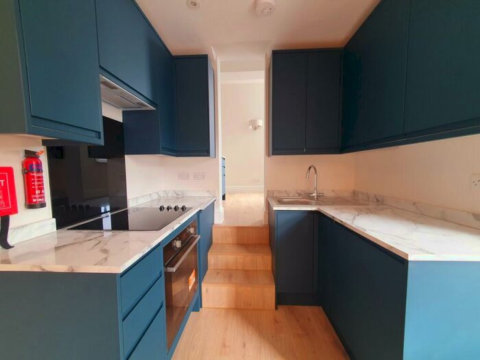 Studio To Rent In Station Road, Winchmore Hill, N21