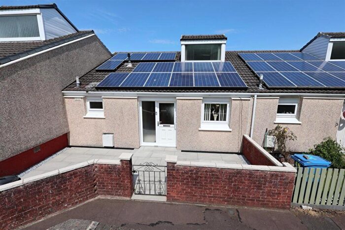 3 Bedroom Terraced House For Sale In Muirdykes Avenue, Port Glasgow, PA14