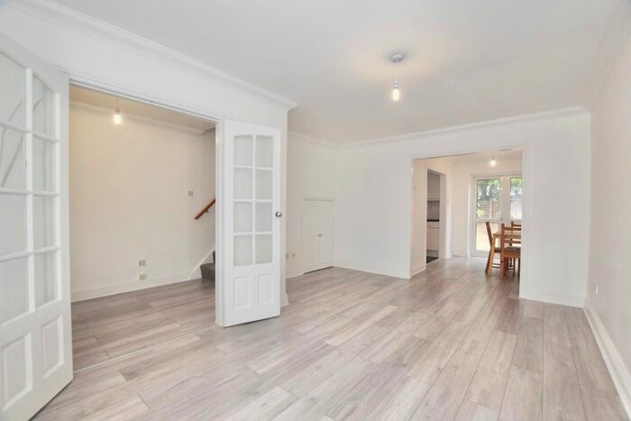 3 Bedroom Terraced House To Rent In St Pauls Close, Ealing, London, W5