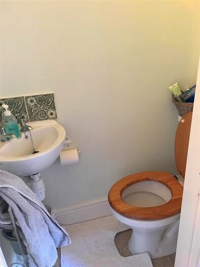 2 Bedroom Cottage To Rent In Clarence Street, Dartmouth, TQ6