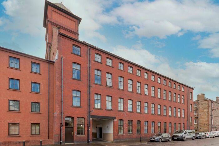 2 Bedroom Flat To Rent In Restalrig Drive, Restalrig, Edinburgh, EH7