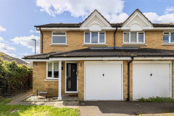 3 Bedroom Semi-Detached House To Rent In Westminster Close, Feltham, TW14