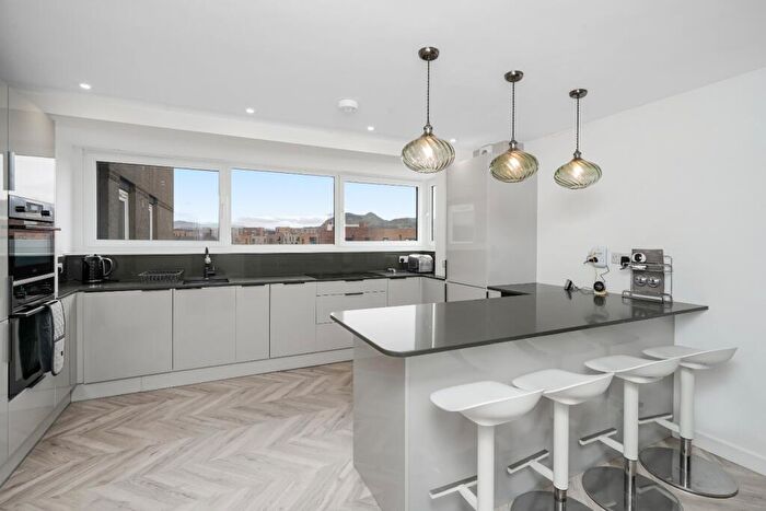 3 Bedroom Flat To Rent In Portobello High Street, Portobello, Edinburgh, EH15