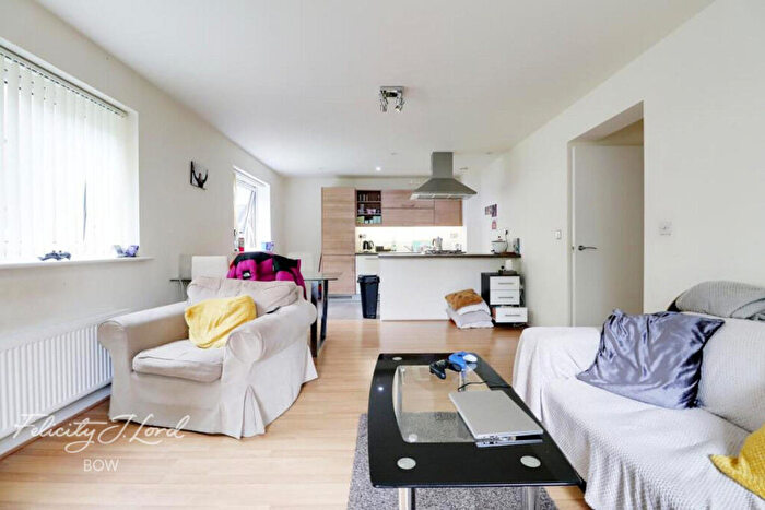 3 Bedroom Apartment To Rent In William Whiffin Square, London, E3