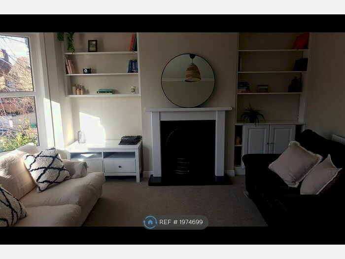 2 Bedroom Flat To Rent In Hanwell, London, W7