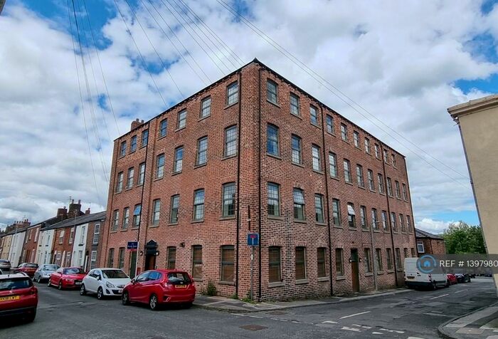2 Bedroom Flat To Rent In The Silk Factory, Macclesfield, SK11