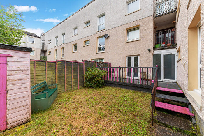 2 Bedroom Flat For Sale In Oak Road, Abronhill, Cumbernauld, North Lanarkshire, G67