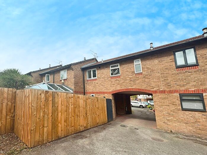 1 Bedroom Maisonette To Rent In Burges Place, Cardiff, CF11