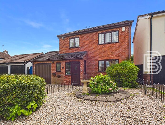4 Bedroom Detached House For Sale In The Paddock, Newton, Rugby, CV23