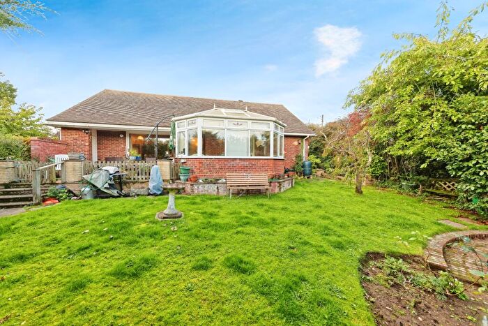 4 Bedroom Bungalow For Sale In Sunnymead, Tyler Hill, Canterbury, Kent, CT2