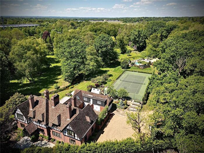 5 Bedroom Detached House To Rent In Guildford Road, Ottershaw, Chertsey, Surrey, KT16