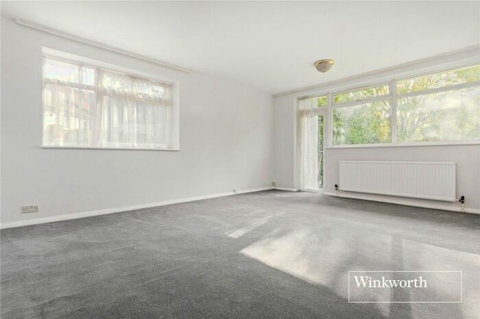 2 Bedroom Flat To Rent In Crescent Rise, Crescent Road, Finchley, London, N3