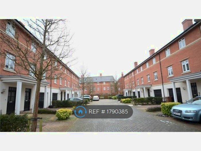 4 Bedroom End Of Terrace House To Rent In Lower Earley, Reading, RG6