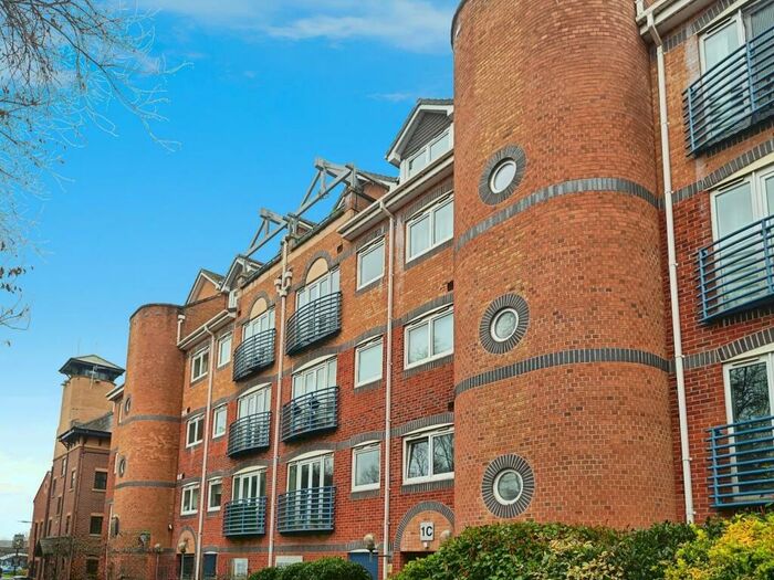 2 Bedroom Apartment To Rent In Britannia Road, Sale, Greater Manchester, M33