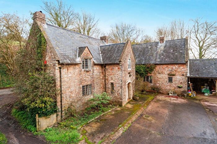 4 Bedroom Detached House For Sale In Westleigh, Tiverton, Devon, EX16