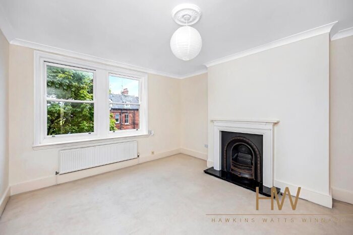 2 Bedroom Flat For Sale In Cromwell Road, Hove, BN3