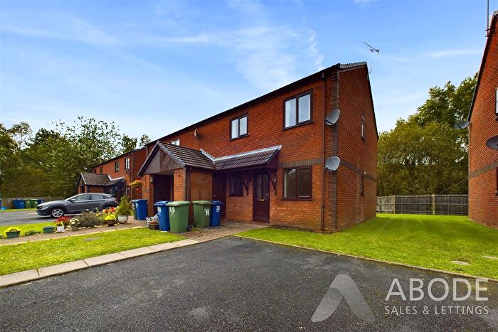 2 Bedroom Flat To Rent In Greenslade Grove, Hednesford, Cannock, WS12