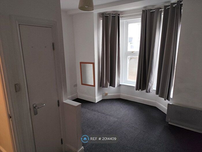 1 Bedroom Flat To Rent In Woodborough Road, Nottingham, NG3