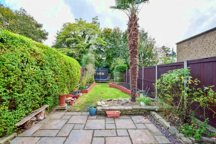 3 Bedroom Detached House To Rent In Pelton Avenue, Belmont, Sutton, SM2