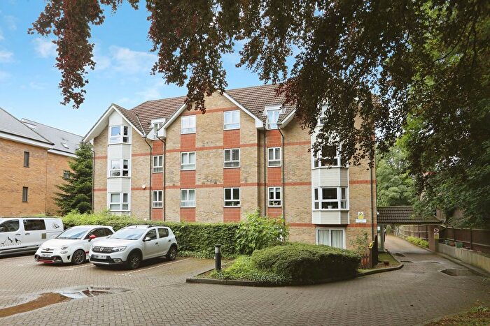 2 Bedroom Flat For Sale In London Road, Maidstone, Kent, ME16