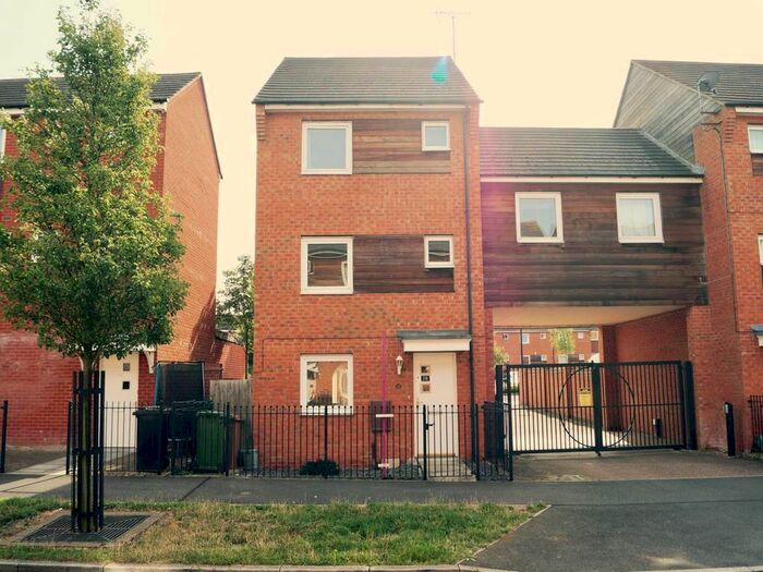 4 Bedroom Detached House To Rent In Brickstead Road, Hampton Centre, Peterborough, PE7