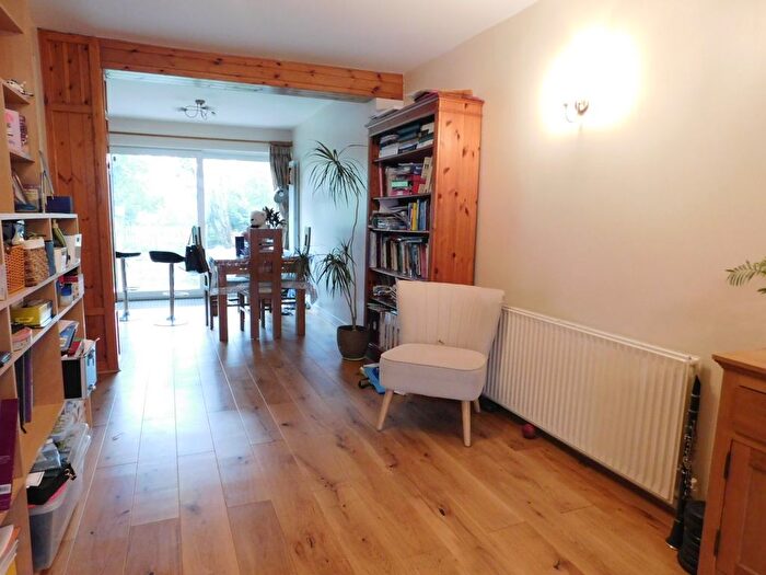 3 Bedroom Property To Rent In Studland Road, London, W7