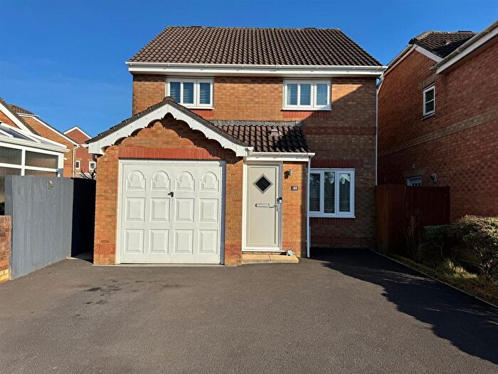 3 Bedroom Detached House For Sale In Pant Bryn Isaf, Llwynhendy, Llanelli, SA14