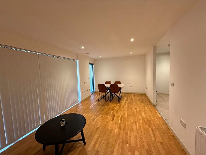 2 Bedroom Flat To Rent In Tulip Court, Alpine Road, London, NW9