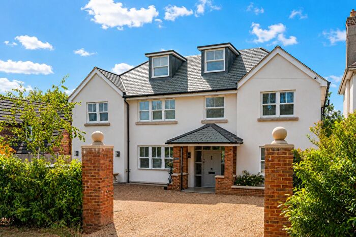 6 Bedroom Detached House To Rent In Northampton Road, Kettering, NN15